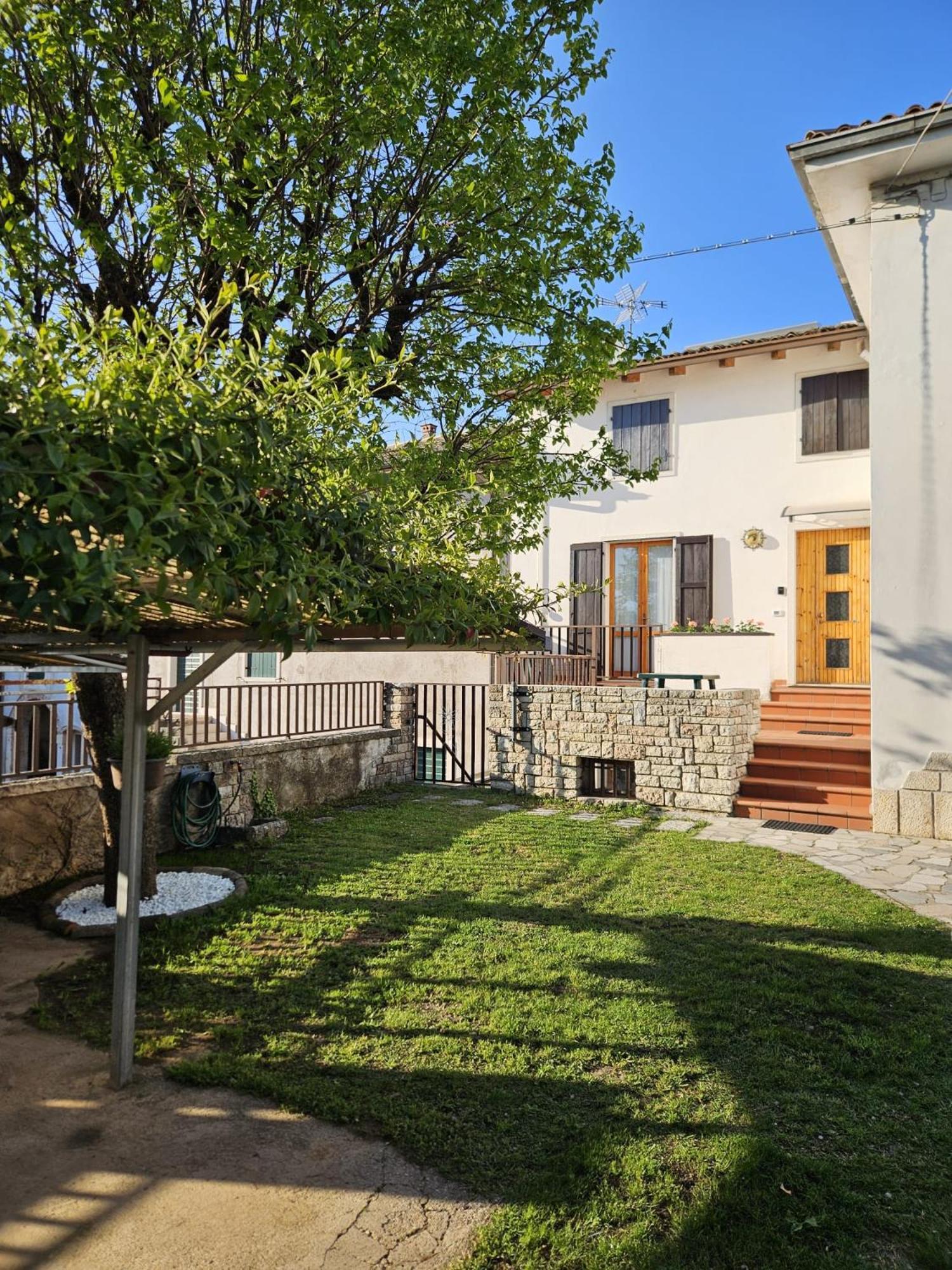 Casa Dell'Alpino Caprino Veronese Exterior foto